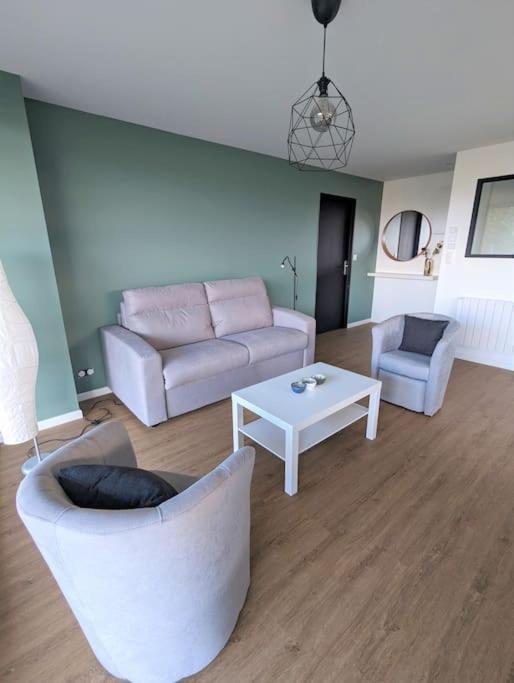Bienvenue Chez Severine Et Julien Appartement 75M2 Mirefleurs Esterno foto